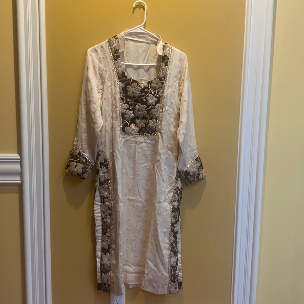 Black and white floral punjabi suit with pant